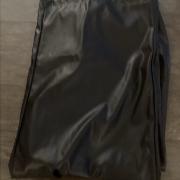 Pants - Picture 2 of 7